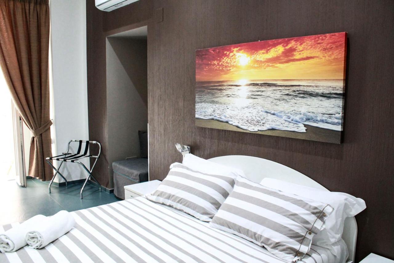 Mascalzone Latino Luxury Rooms Napoli Exterior foto