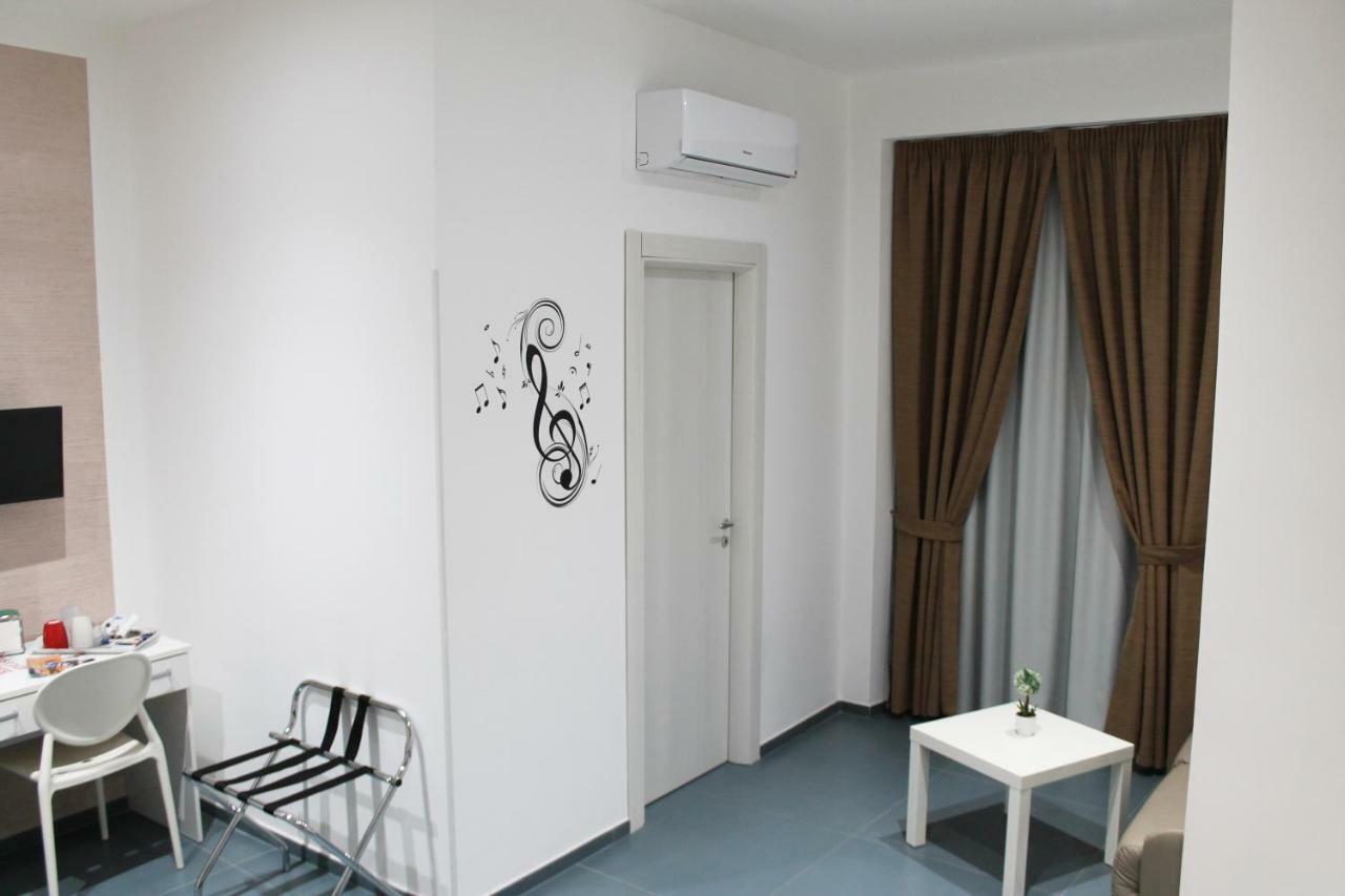 Mascalzone Latino Luxury Rooms Napoli Exterior foto