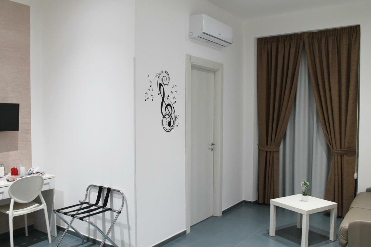 Mascalzone Latino Luxury Rooms Napoli Exterior foto